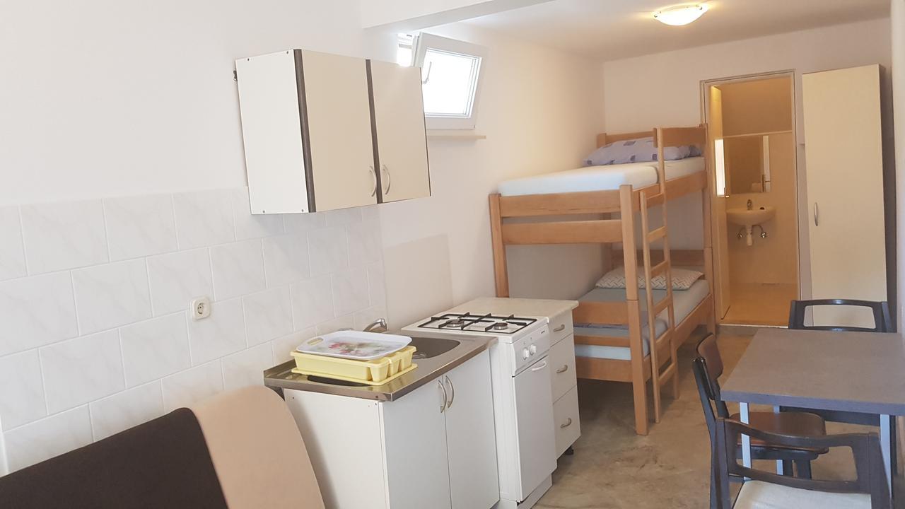 Apartments Mislav Novalja Eksteriør billede